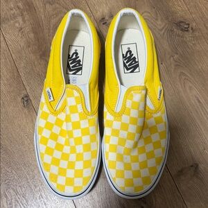 Vans Woman Yellow and White Checkered Sneakers